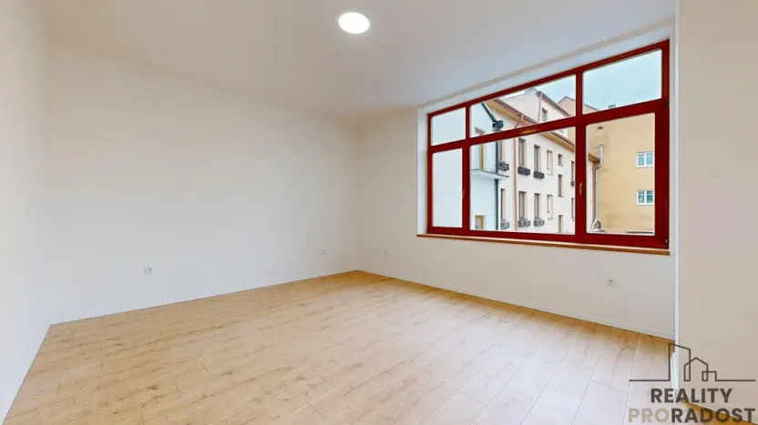 Prodej bytu 2+kk, Třebíč - Vnitřní Město, Karlovo nám., 80 m2