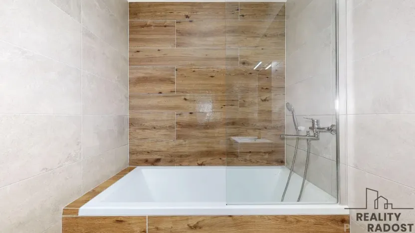 Prodej bytu 2+kk, Třebíč - Vnitřní Město, Karlovo nám., 80 m2