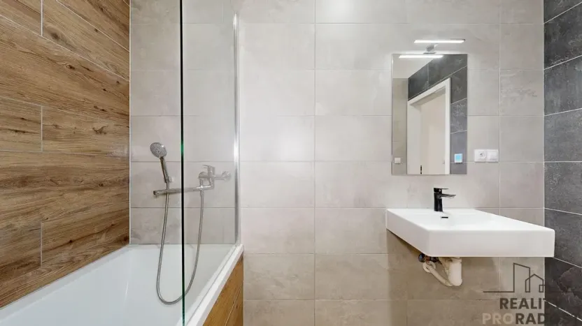 Prodej bytu 2+kk, Třebíč - Vnitřní Město, Karlovo nám., 80 m2