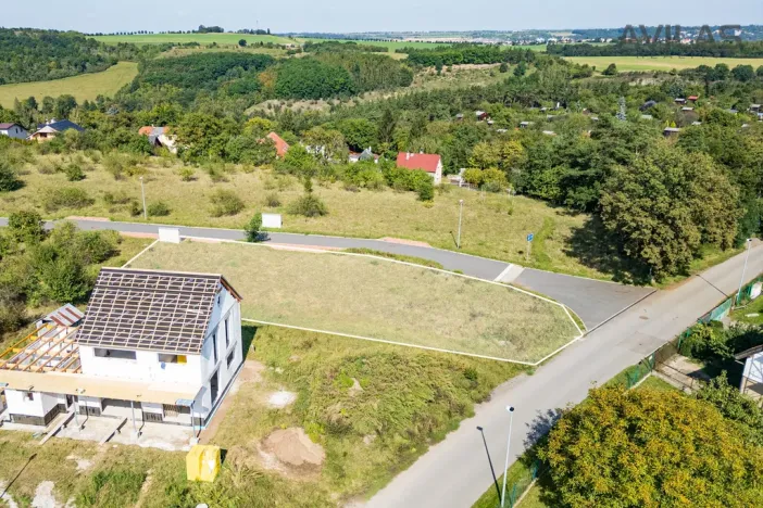 Prodej pozemku pro bydlení, Praha - Suchdol, Bažantní, 931 m2