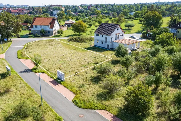 Prodej pozemku pro bydlení, Praha - Suchdol, Bažantní, 931 m2