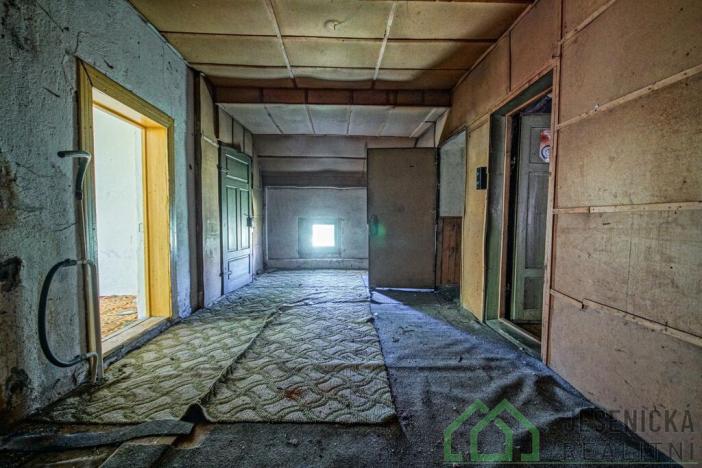 Prodej rodinného domu, Uhelná - Dolní Fořt, 250 m2