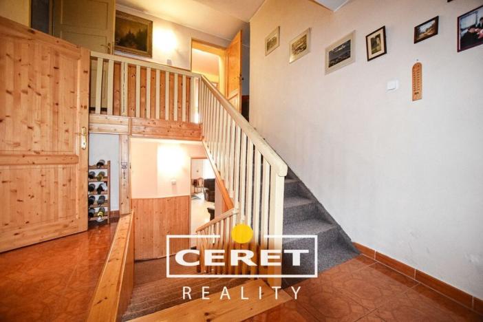 Prodej rodinného domu, Žatec, náměstí 5. května, 300 m2