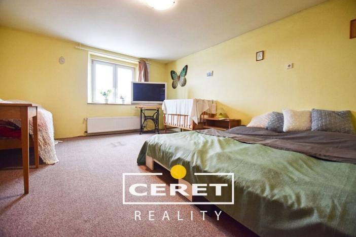 Prodej rodinného domu, Žatec, náměstí 5. května, 300 m2