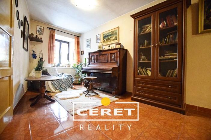 Prodej rodinného domu, Žatec, náměstí 5. května, 300 m2