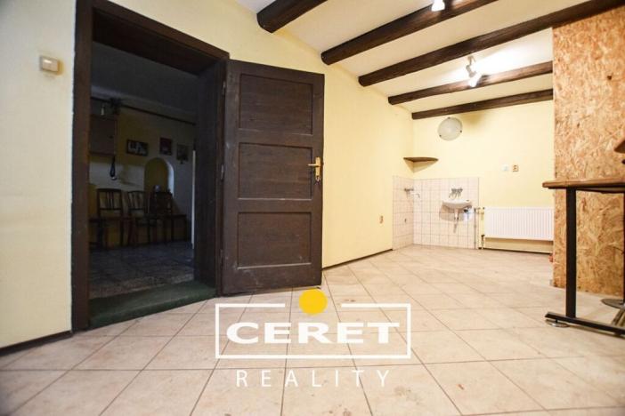 Prodej rodinného domu, Žatec, náměstí 5. května, 300 m2