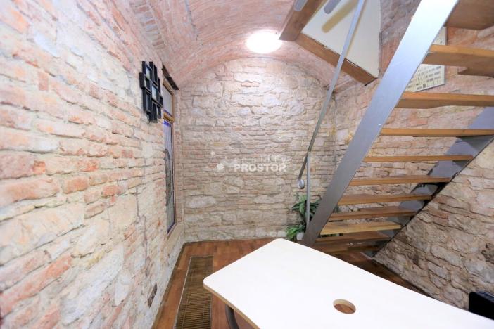 Pronájem kanceláře, Praha - Staré Město, Benediktská, 34 m2