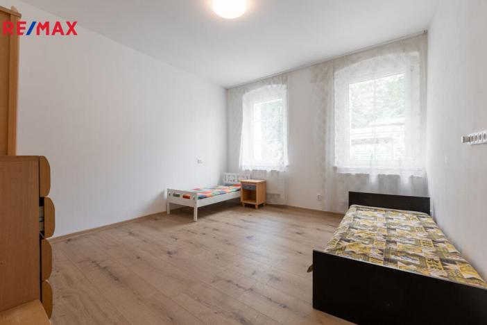 Prodej vícegeneračního domu, Dalovice, 278 m2