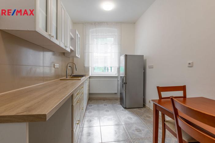 Prodej vícegeneračního domu, Dalovice, 278 m2