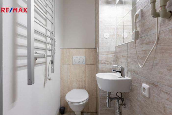 Prodej vícegeneračního domu, Dalovice, 278 m2