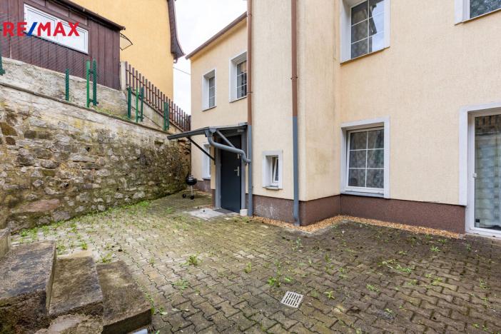 Prodej vícegeneračního domu, Dalovice, 278 m2