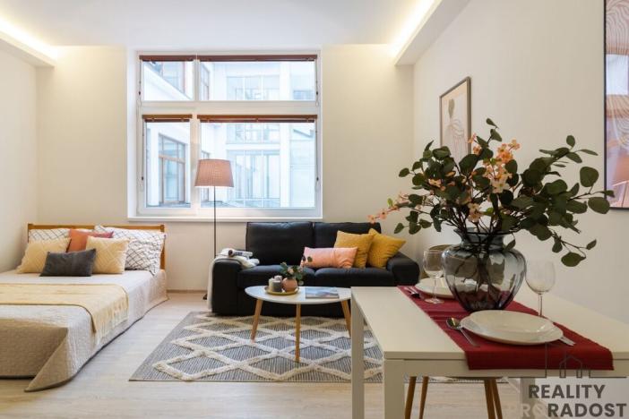 Prodej bytu 4+1, Třebíč - Vnitřní Město, Karlovo nám., 136 m2