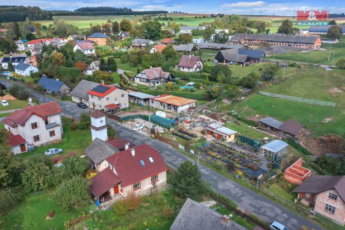 Prodej rodinného domu, Doubravice, 519 m2