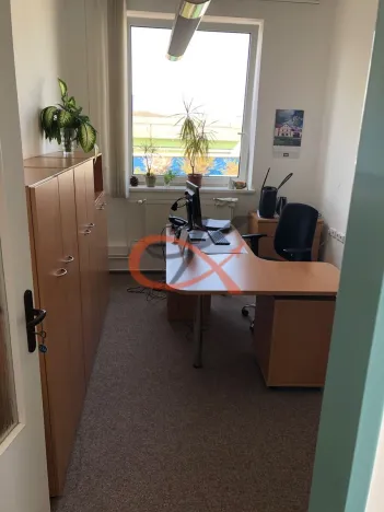 Pronájem kanceláře, Valašské Meziříčí, Jiráskova, 67 m2