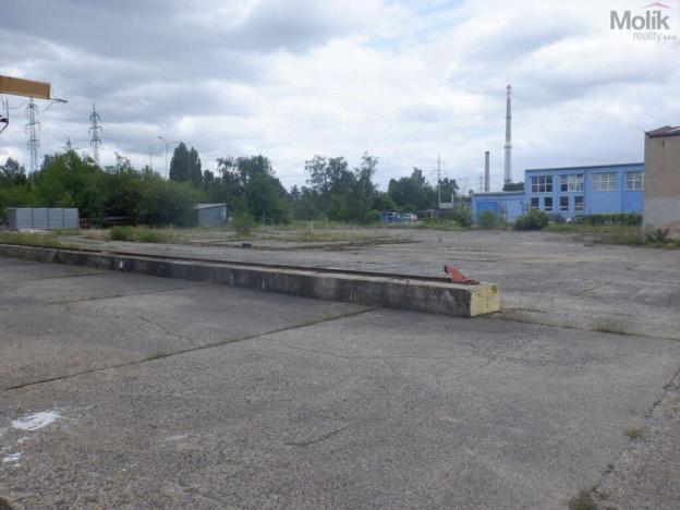 Pronájem výrobních prostor, Chomutov, Beethovenova, 2500 m2