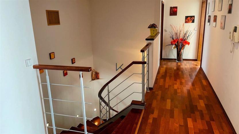 Prodej rodinného domu, Praha - Horní Počernice, Krahulčí, 388 m2