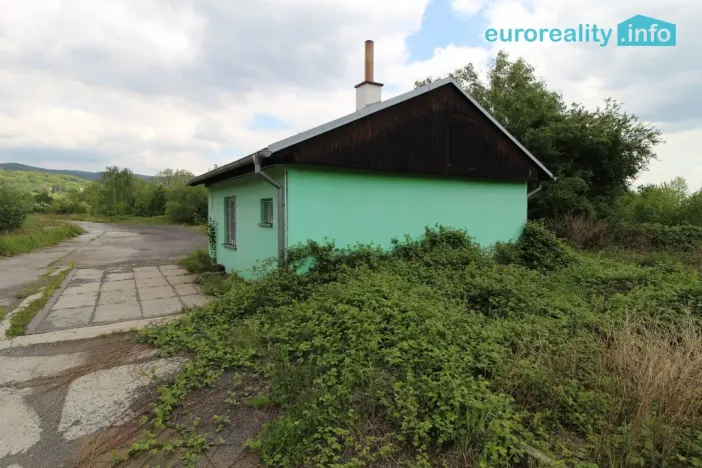 Prodej komerční nemovitosti, Dubí, Horská, 1000 m2