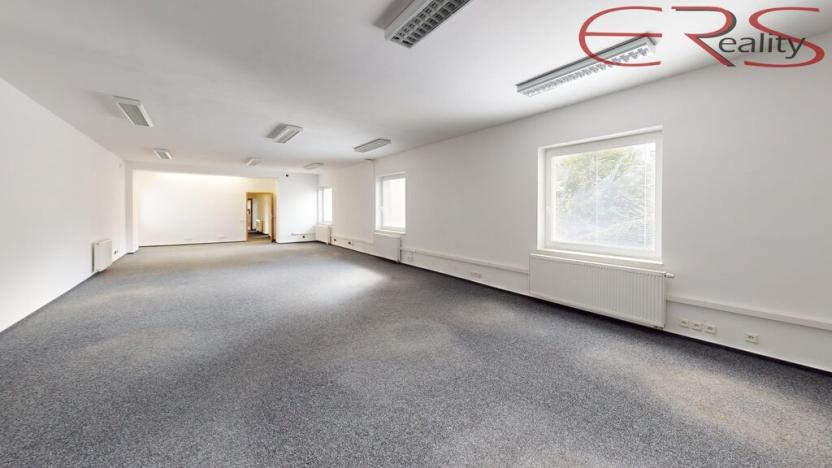 Prodej kanceláře, Mladá Boleslav - Mladá Boleslav IV, 1800 m2