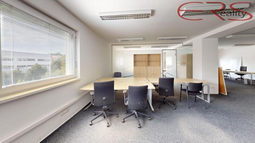 Prodej kanceláře, Mladá Boleslav - Mladá Boleslav IV, 1800 m2