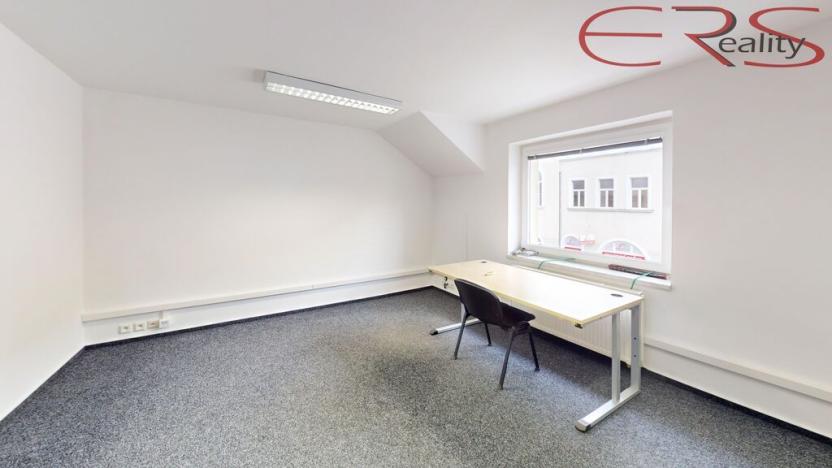 Prodej kanceláře, Mladá Boleslav - Mladá Boleslav IV, 1800 m2