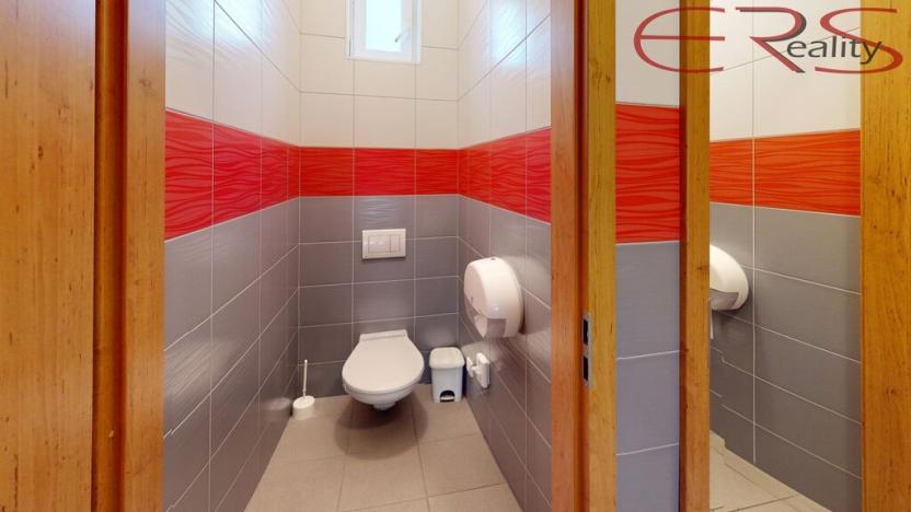 Prodej kanceláře, Mladá Boleslav - Mladá Boleslav IV, 1800 m2