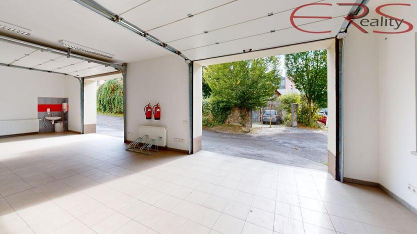 Prodej kanceláře, Mladá Boleslav - Mladá Boleslav IV, 1800 m2