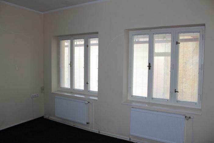 Pronájem obchodního prostoru, Mariánské Lázně, Husova, 100 m2