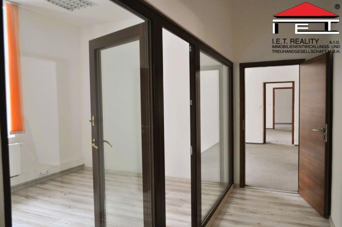 Pronájem kanceláře, Ostrava, Sirotčí, 100 m2