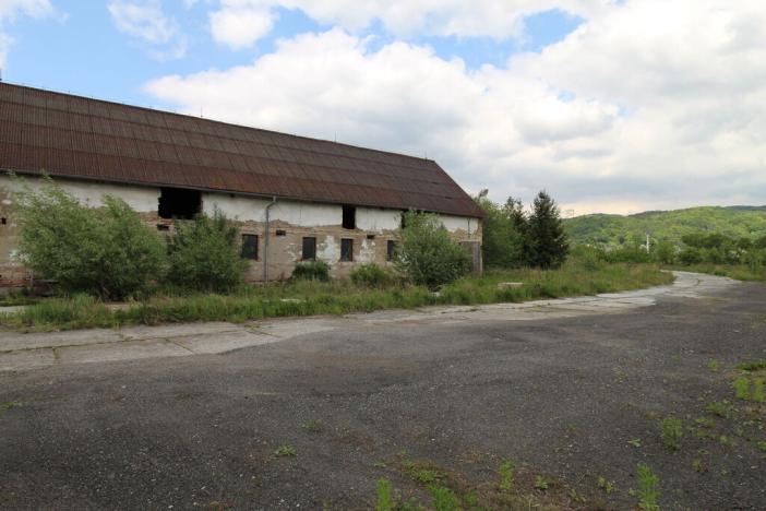 Prodej komerčního pozemku, Dubí, 30339 m2