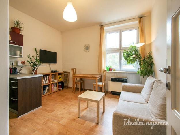 Pronájem bytu 2+kk, Praha - Braník, Branická, 48 m2