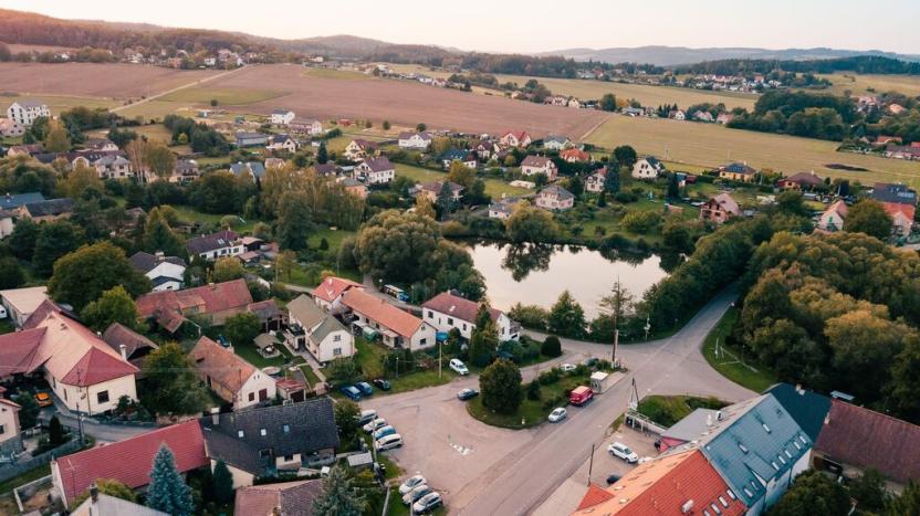 Prodej zemědělské usedlosti, Lešany - Břežany, 300 m2