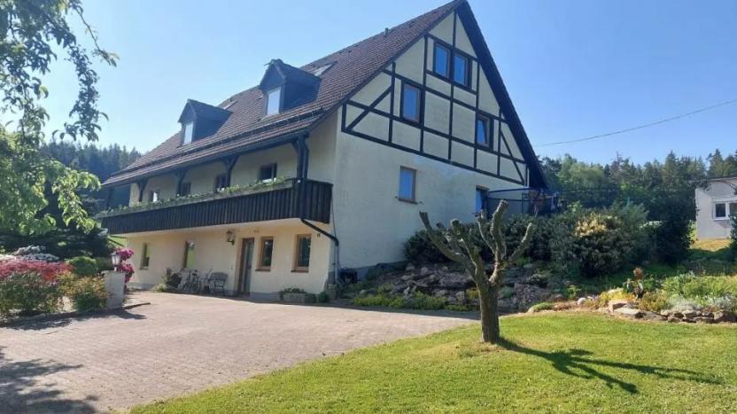 Prodej rodinného domu, Neualbenreuth,Německo, 2136 m2