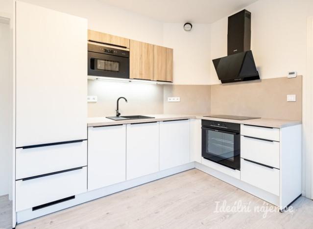 Pronájem bytu 2+kk, Praha - Vysočany, Vysočanská, 34 m2