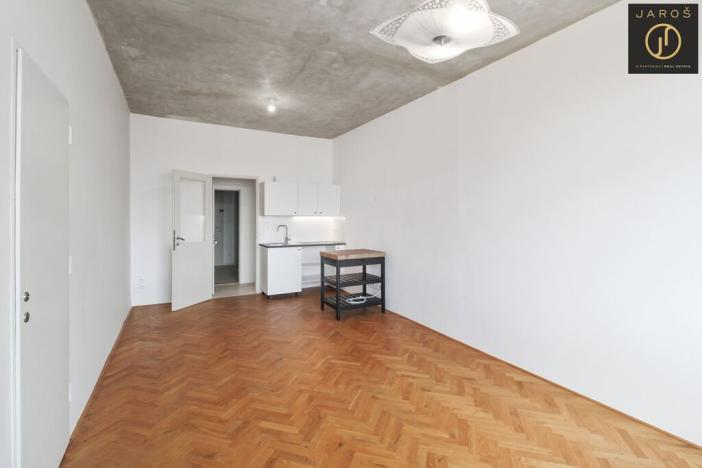 Pronájem bytu 1+kk, Praha - Vinohrady, Londýnská, 32 m2