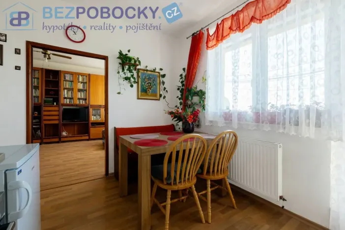 Prodej bytu 3+1, Velké Bílovice, Široká, 103 m2