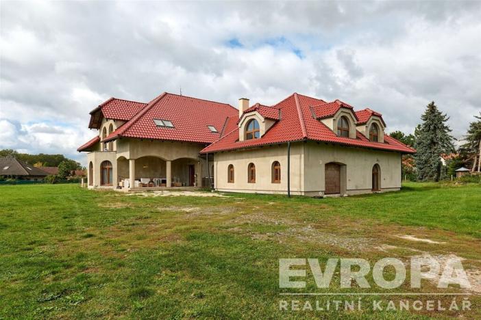 Prodej rodinného domu, Sezemice - Kladina, Kladina, 840 m2