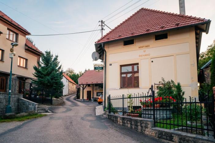 Prodej pozemku pro bydlení, Lešany - Břežany, 1439 m2