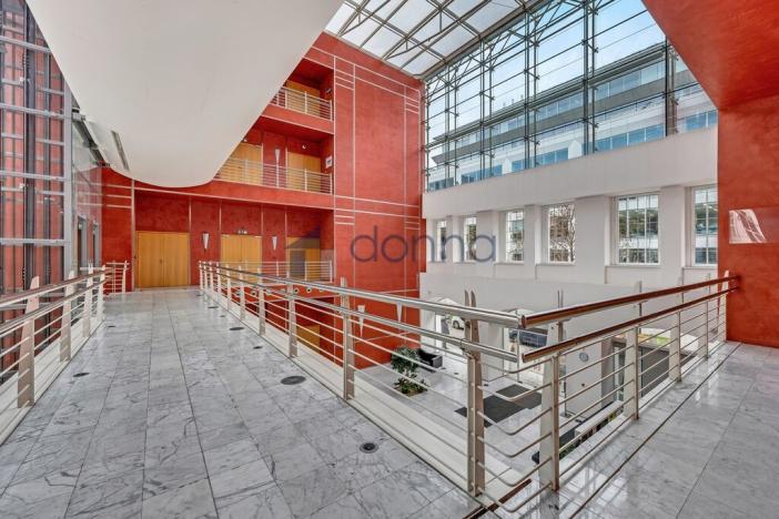 Pronájem kanceláře, Praha - Karlín, Křižíkova, 388 m2