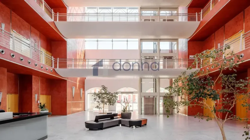 Pronájem kanceláře, Praha - Karlín, Křižíkova, 388 m2