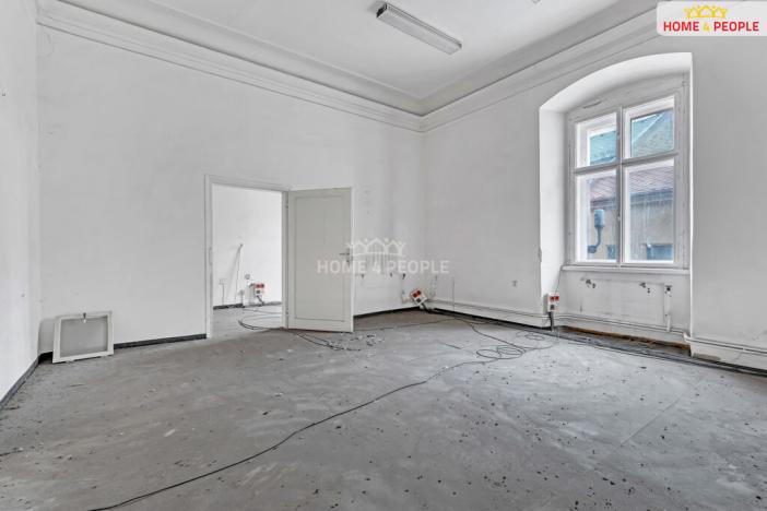 Pronájem kanceláře, Kutná Hora - Kutná Hora-Vnitřní Město, Husova, 748 m2