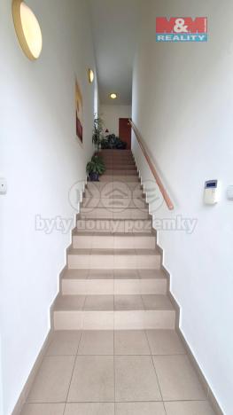 Prodej kanceláře, Hradec Králové - Slezské Předměstí, Vážní, 290 m2