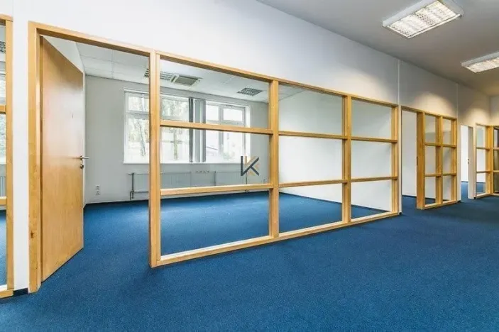 Pronájem kanceláře, Praha - Strašnice, U nákladového nádraží, 259 m2