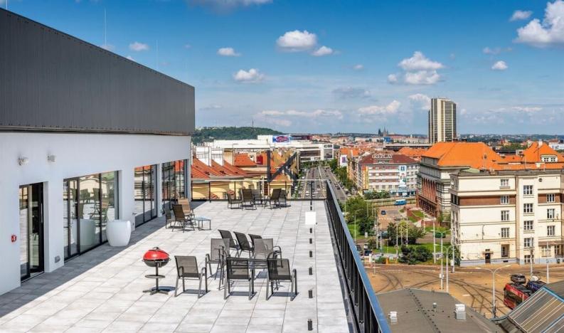 Pronájem kanceláře, Praha - Nusle, 5. května, 800 m2