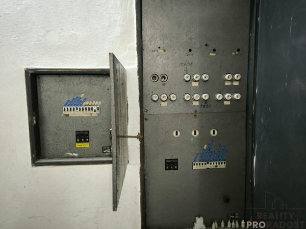 Prodej obchodního prostoru, Dnešice - Černotín, 268 m2