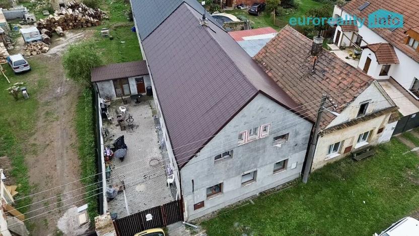 Pronájem rodinného domu, Úherce, Náves, 316 m2
