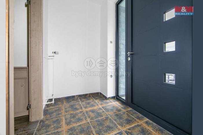 Pronájem rodinného domu, Tlučná, Ke Koupališti, 180 m2