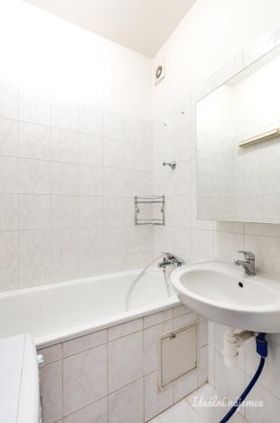 Pronájem bytu 2+1, Praha - Vinohrady, Perunova, 55 m2