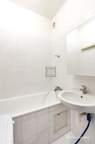 Pronájem bytu 2+1, Praha - Vinohrady, Perunova, 55 m2