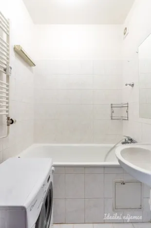 Pronájem bytu 2+1, Praha - Vinohrady, Perunova, 55 m2