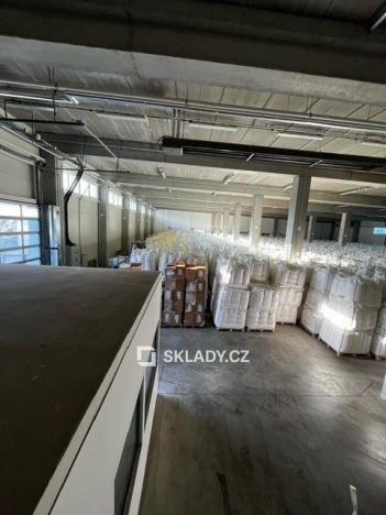 Pronájem skladu, Popůvky, 4400 m2